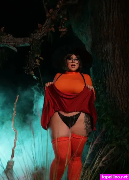Velma Daphne Cosplay OnlyFans Thumbnail #GrOsWa1Kv6