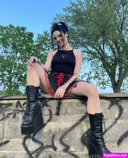 Velournoirxxx OnlyFans Thumbnail #MXky4TsGZ2