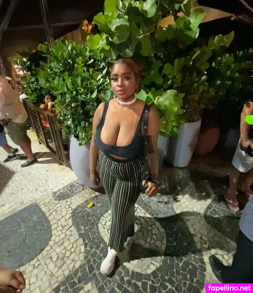 Amanda Bandeira, amandabandeirinha, velvet_scarlett Nude Leaked OnlyFans Photo #RI3mSQSwcF