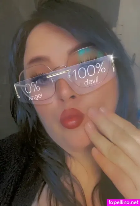 Velvetdesire1981 OnlyFans Thumbnail #KQFJqp9wSn