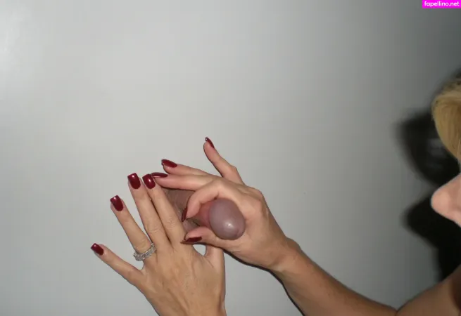 Velvetskye OnlyFans Thumbnail #4DXt5Pz6ej