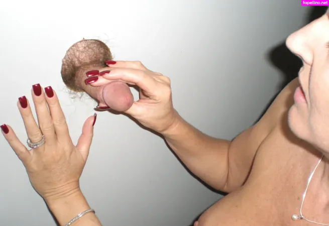 Velvetskye OnlyFans Thumbnail #9ozUIGCzhC