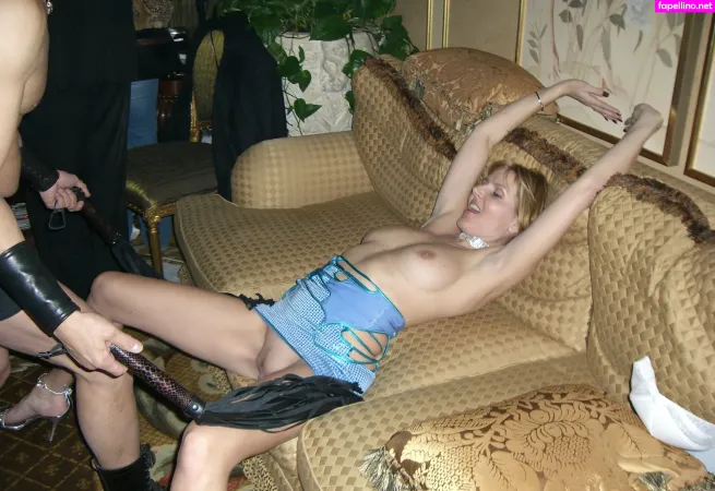 Velvetskye OnlyFans Thumbnail #iszRd6U8QL