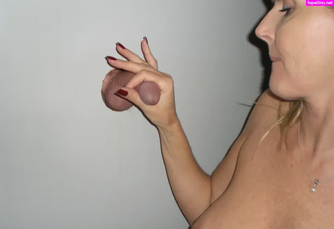 Velvetskye OnlyFans Thumbnail #sUOPyTxzVq