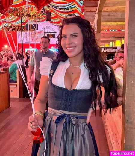 Vendewaa OnlyFans Thumbnail #SHKdQxOiYW