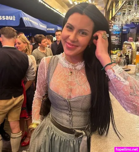 Vendewaa OnlyFans Thumbnail #UOdxwb1iUY