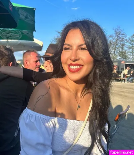 Vendewaa OnlyFans Thumbnail #VtXngaqm6m