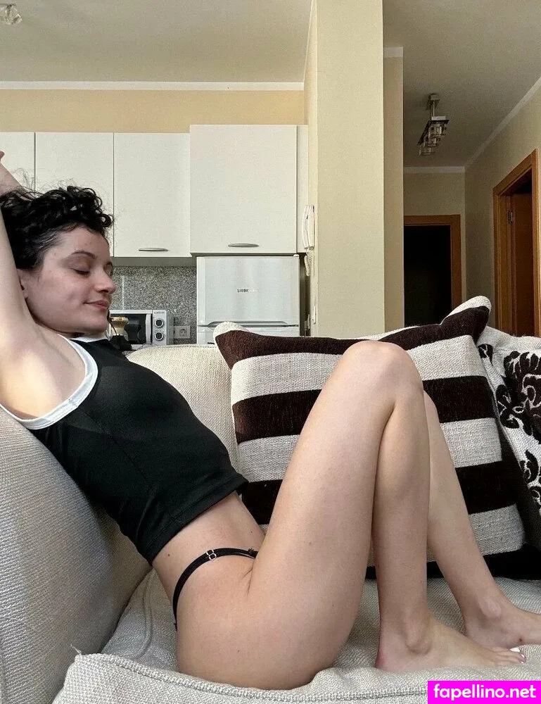 claudiasuracee_, venere_battisti Nude Leaked OnlyFans Photo #7rcTG2dUaa