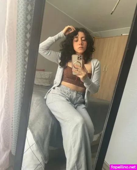 Venessarey OnlyFans Thumbnail #5Wk1BHYPFn