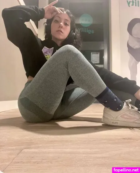 Venessarey OnlyFans Thumbnail #5vTLma4A9W