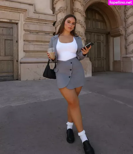 Venezia Cruz OnlyFans Thumbnail #hq8v89IKjq