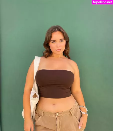 Venezia Cruz OnlyFans Thumbnail #qFm6TzgzRY