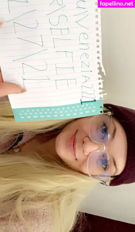 Venezia2221 OnlyFans Thumbnail #VuLLyrJVCc