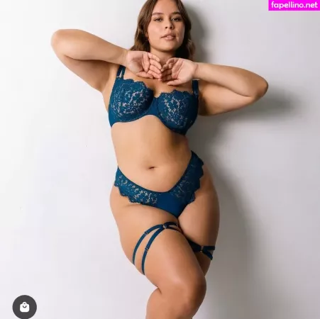 Veneziacruz OnlyFans Thumbnail #4t2ZyvYQHK