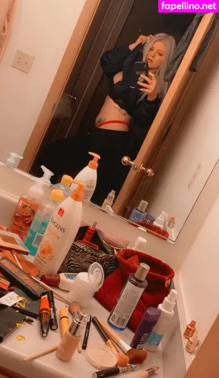 Venicebarbie OnlyFans Thumbnail #pMAwlxmlee