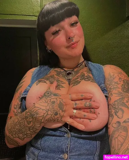 Venicecemetery OnlyFans Thumbnail #eZ4Tn5UgSn