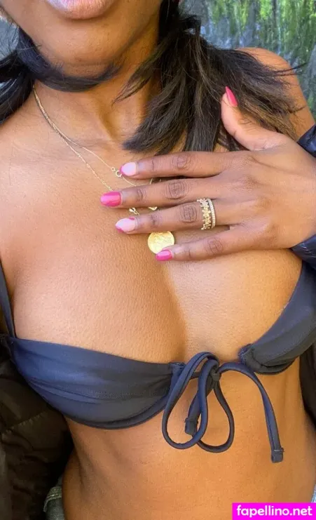 Venorika OnlyFans Thumbnail #w7NsWHVkkO