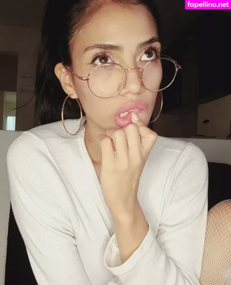 Venus 22 OnlyFans Thumbnail #PKbJCiQmbN