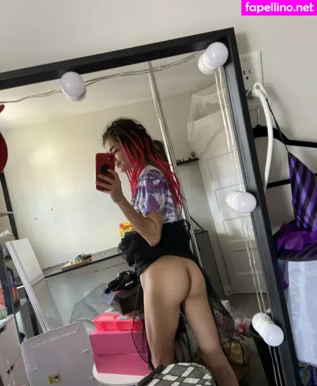 Venus Kitty OnlyFans Thumbnail #PGtUuzNqPI