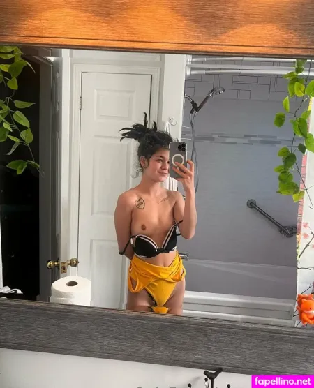 Venus Kittyxo 1 OnlyFans Thumbnail #h7dQicEQLQ