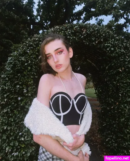 Venus Moorez OnlyFans Thumbnail #8rHpdrcRlX