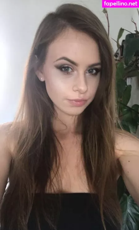 Venus Nordique OnlyFans Thumbnail #fMRoumFrUR