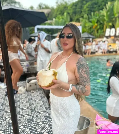 Venusblonde OnlyFans Thumbnail #PqUrGs7QPx