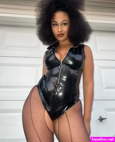 Veondremitchell OnlyFans Thumbnail #9tKdqmxX2o