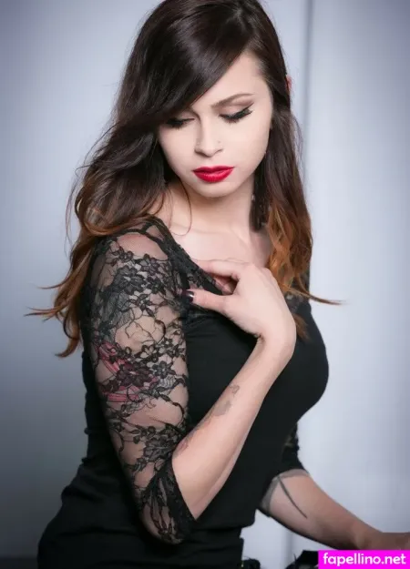 Vera Drake OnlyFans Thumbnail #YPykRV1Et4