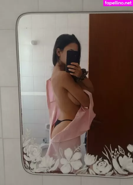 Vera Kaludi OnlyFans Thumbnail #NvT9tGJ0F8