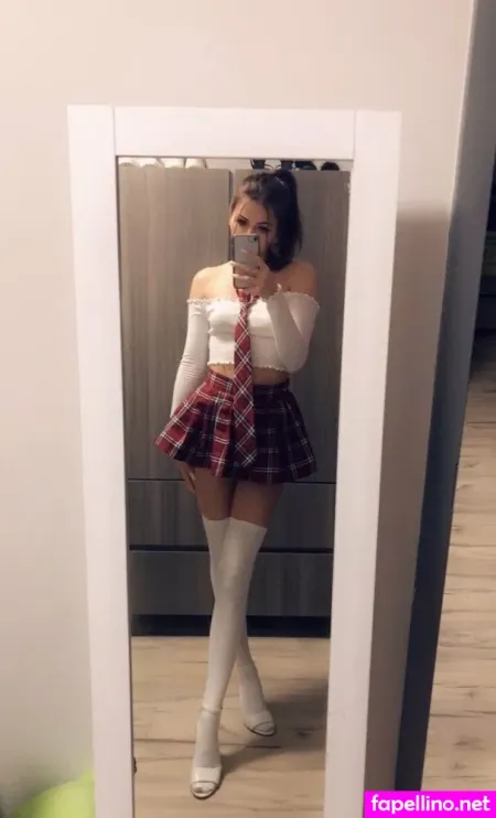 Vera Velvet OnlyFans Thumbnail #xUJsubryhC