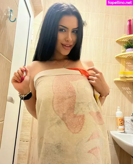 Veraivanova OnlyFans Thumbnail #S1MnCnnp2c