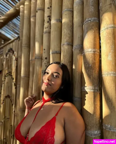 Veravixena OnlyFans Thumbnail #uThG6EZhTJ