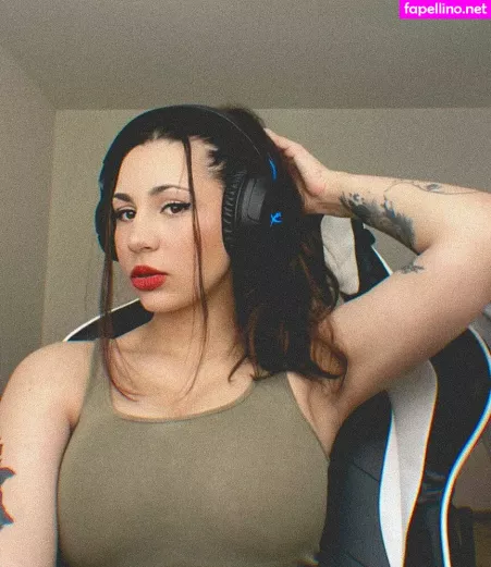 Vereunka OnlyFans Thumbnail #05oV2ypulf