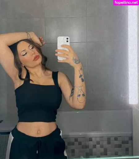 Vereunka OnlyFans Thumbnail #6oaHsySWXg