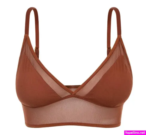 Veridiana OnlyFans Thumbnail #6R6c4tcKzE