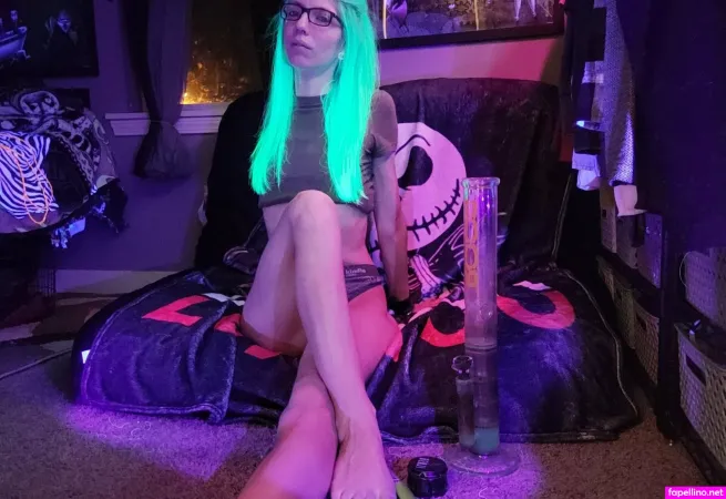 Veritascyanide620 OnlyFans Thumbnail #TT8rXIl8xh