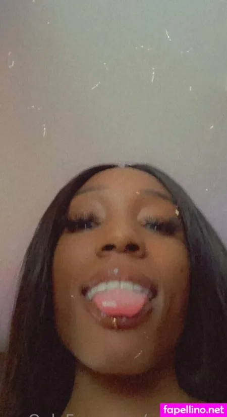 Verityvee OnlyFans Thumbnail #MZwlUAT92O
