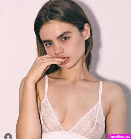 Vero Hanberg OnlyFans Thumbnail #zZmHVv1eOU