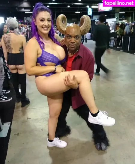 Veronica Avluv OnlyFans Thumbnail #srDMj4GUzO