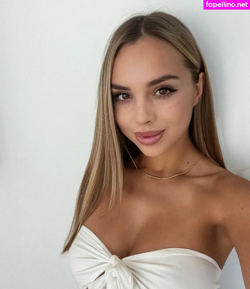 veronicabielik Nude Leaked OnlyFans Photo #7lTW4jj6xg