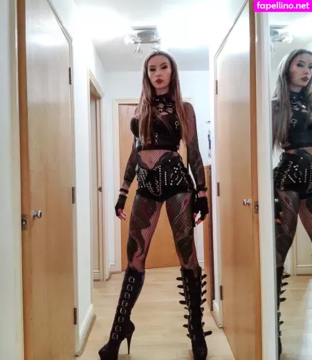 Veronica Carol Blades OnlyFans Thumbnail #VpjcvijGhX