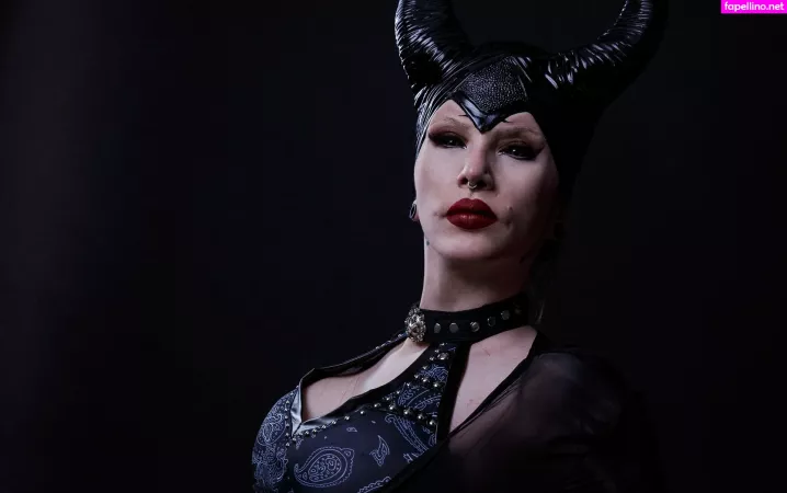 Veronica Carol Blades OnlyFans Thumbnail #Xrfi1acPS4