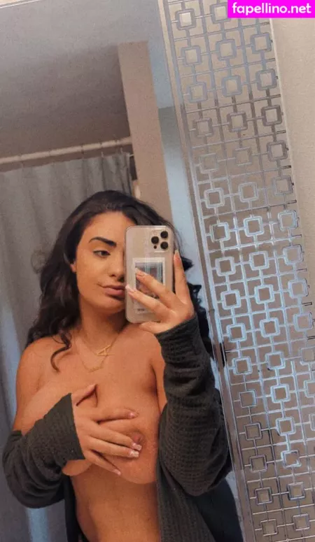 Veronica Correia OnlyFans Thumbnail #KUHndjnKtz