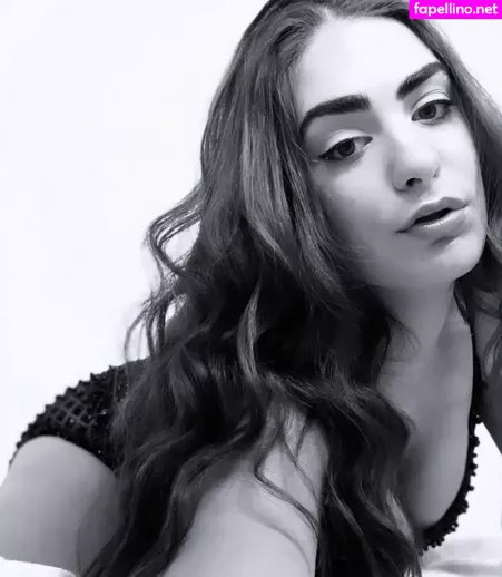 Veronica Correia OnlyFans Thumbnail #tN1hf6yjSD