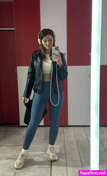 Veronica Coxxxx OnlyFans Thumbnail #52TTJSI2Ck