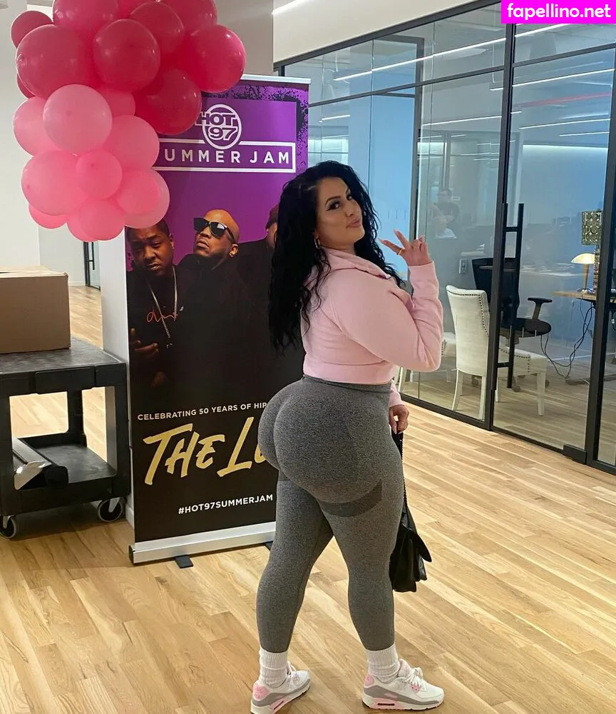 House.of.vee | Vee_so_blessed, Thicc Yorker, house.of.vee, veronicaperasso Nude Leaked OnlyFans Photo #l3zaVwGWlO