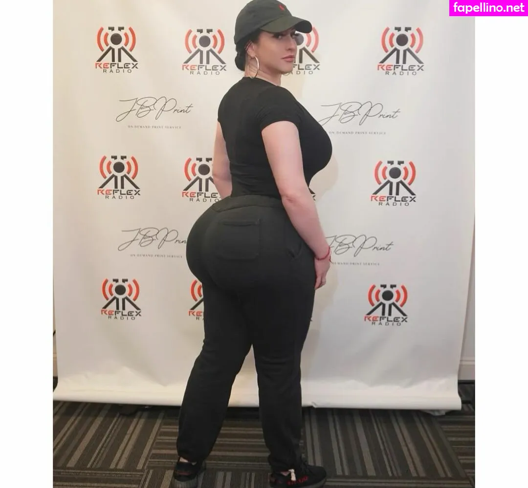 House.of.vee | Vee_so_blessed, Thicc Yorker, house.of.vee, veronicaperasso Nude Leaked OnlyFans Photo #sRUQr4bgfS