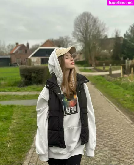 Veronica Flowers OnlyFans Thumbnail #hjK46wWuZq