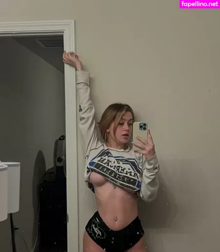 Veronica Fyre Main Profile Photo